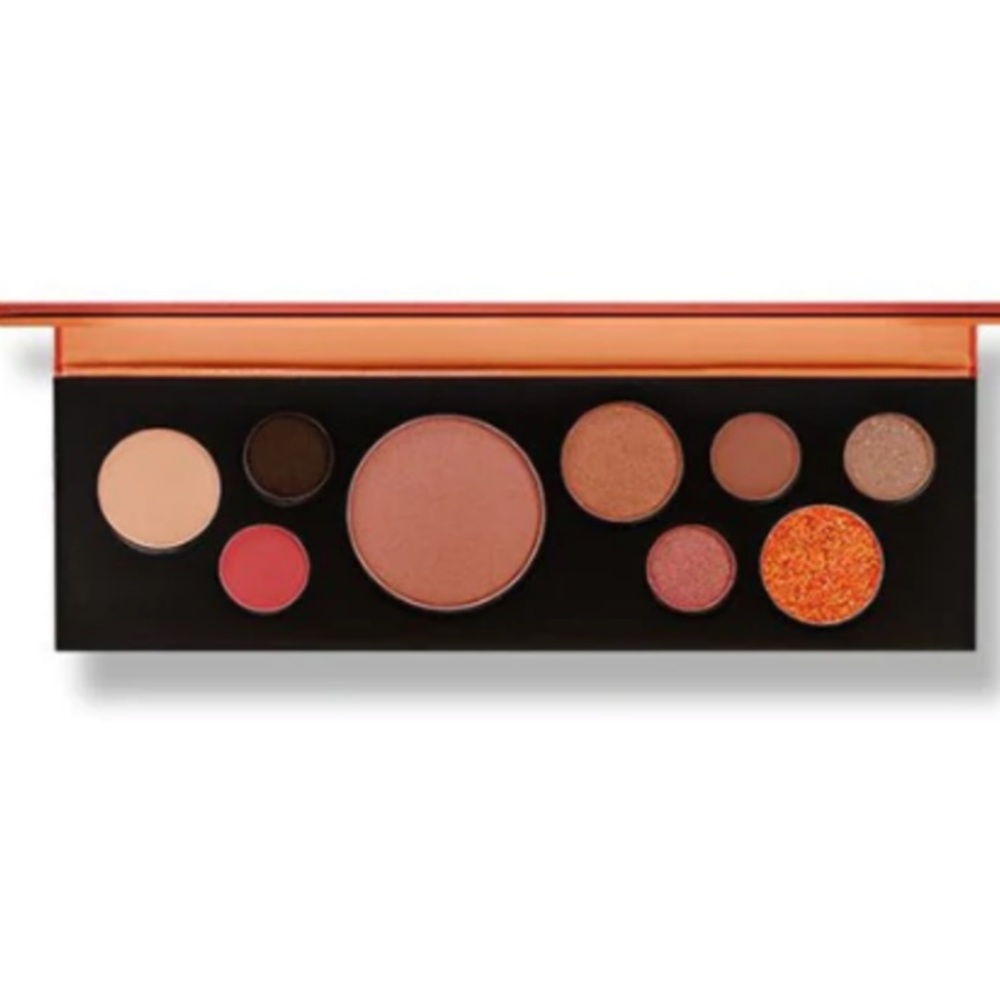 Touch in SOL eyeshadow palette